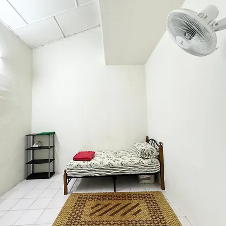 Bed'S Homestay Kluang Exterior photo